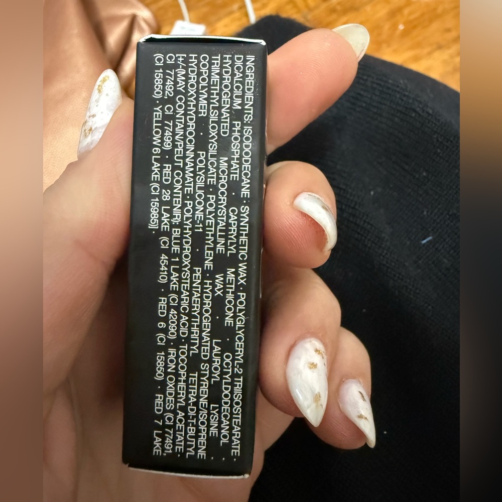 NARS Powermatte Lipstick - Bold Red dragon girl 132 - Picture 7 of 7